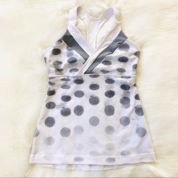 lululemon athletica Tops - Lululemon Top White Shirt Black Tank